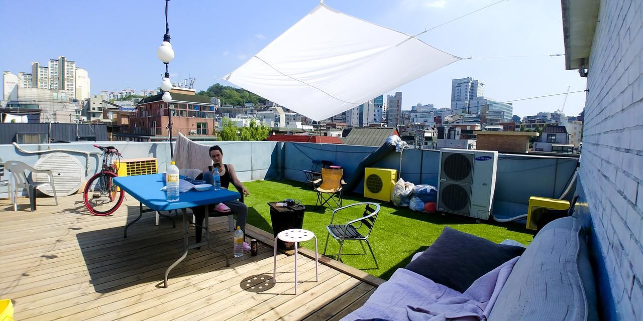 Fun Fun Stay Guesthouse Сеул Экстерьер фото